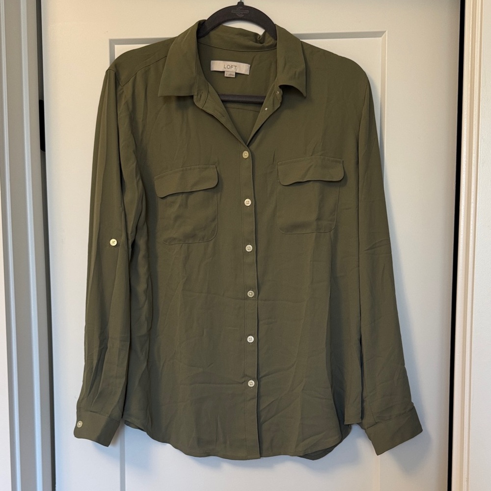 LOFT Light Sage Green Long Sleeve Shirt